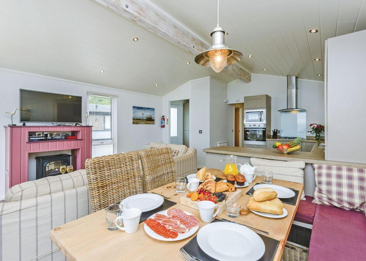 Hotel Woodside Coastal Retreat Fishbourne  Esterno foto