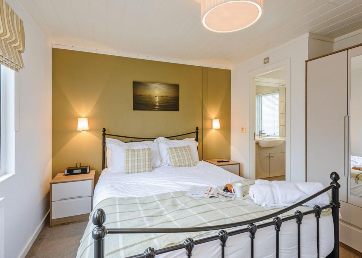 Hotel Woodside Coastal Retreat Fishbourne  Esterno foto